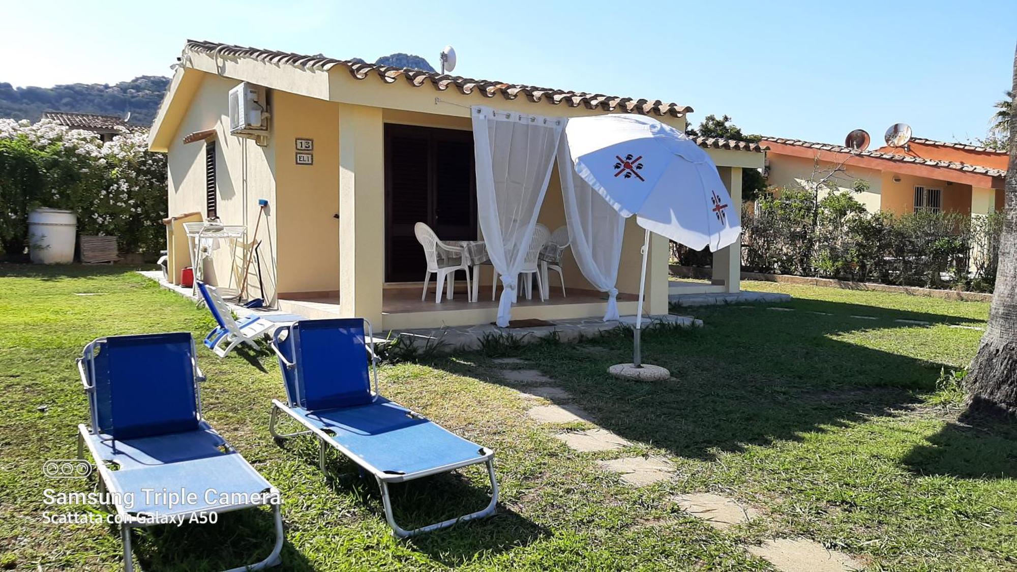 Bilocale In Centro Lägenhet Costa Rei Exteriör bild