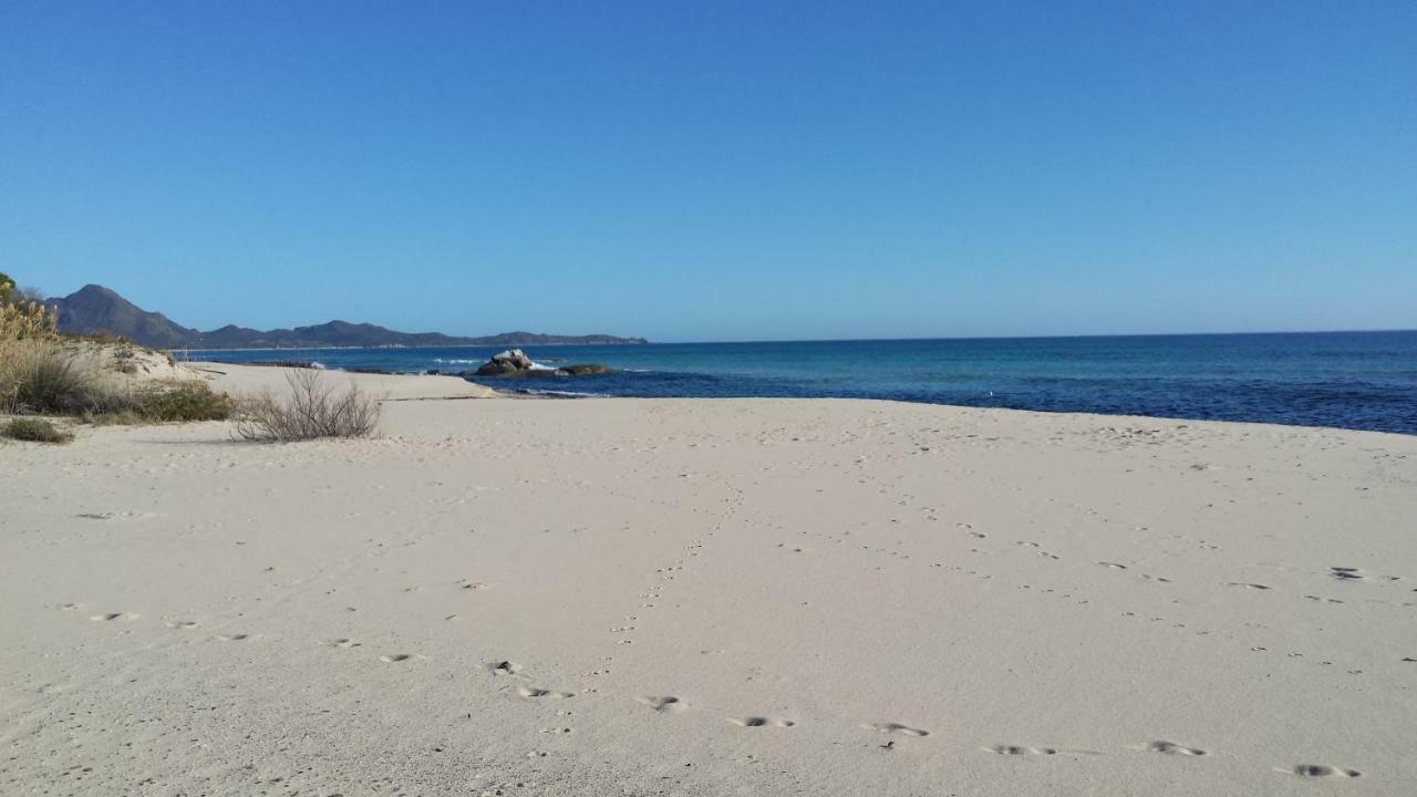 Bilocale In Centro Lägenhet Costa Rei Exteriör bild